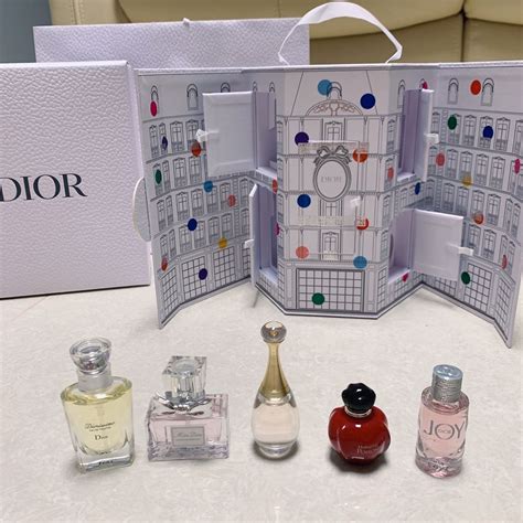 dior 30 montaigne set 5 fragrance miniatures 30ml|Christian Dior 30 Montaigne / Christian Dior Mini Set (W).